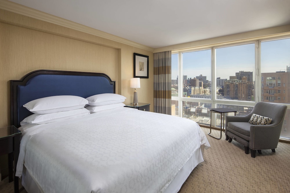 Sheraton LaGuardia East Hotel 4/27