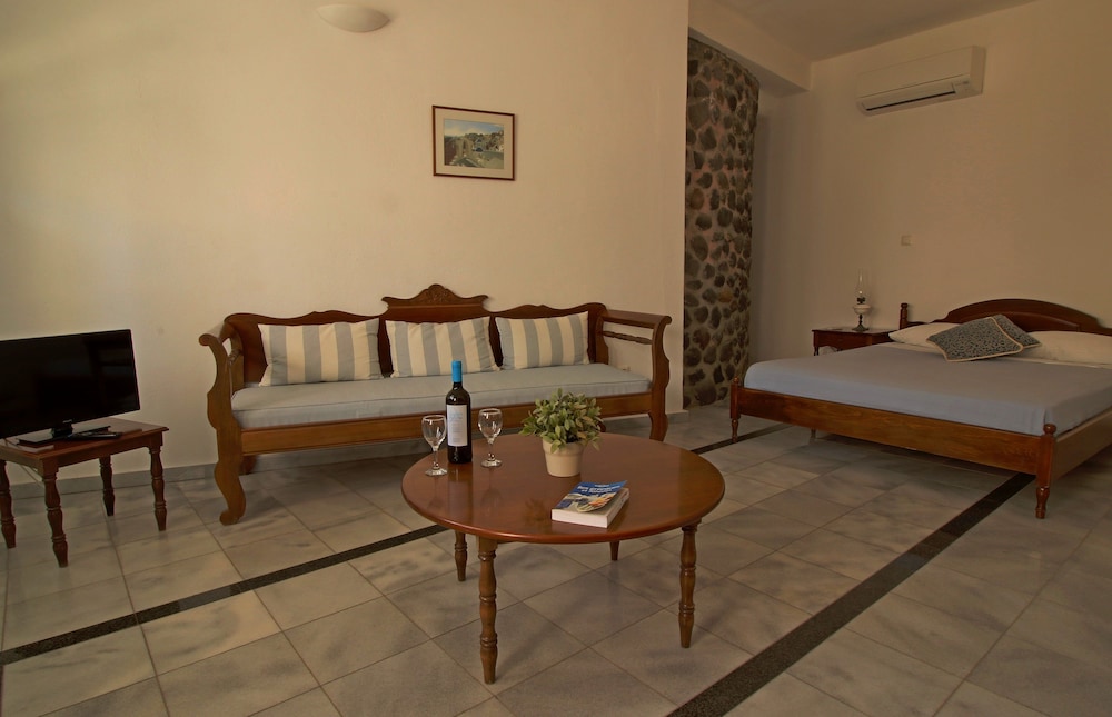 Aethrio Sunset Village Oia 47/87