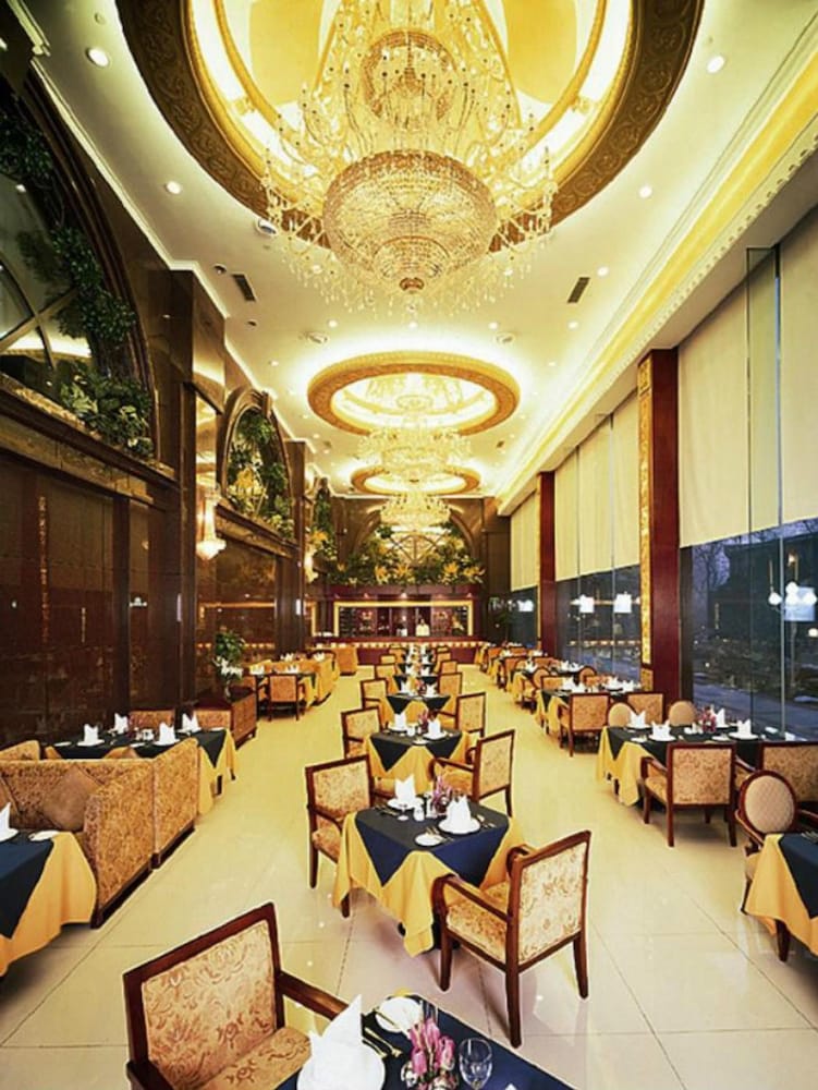 Xinhai Jinjiang Hotel 34/45
