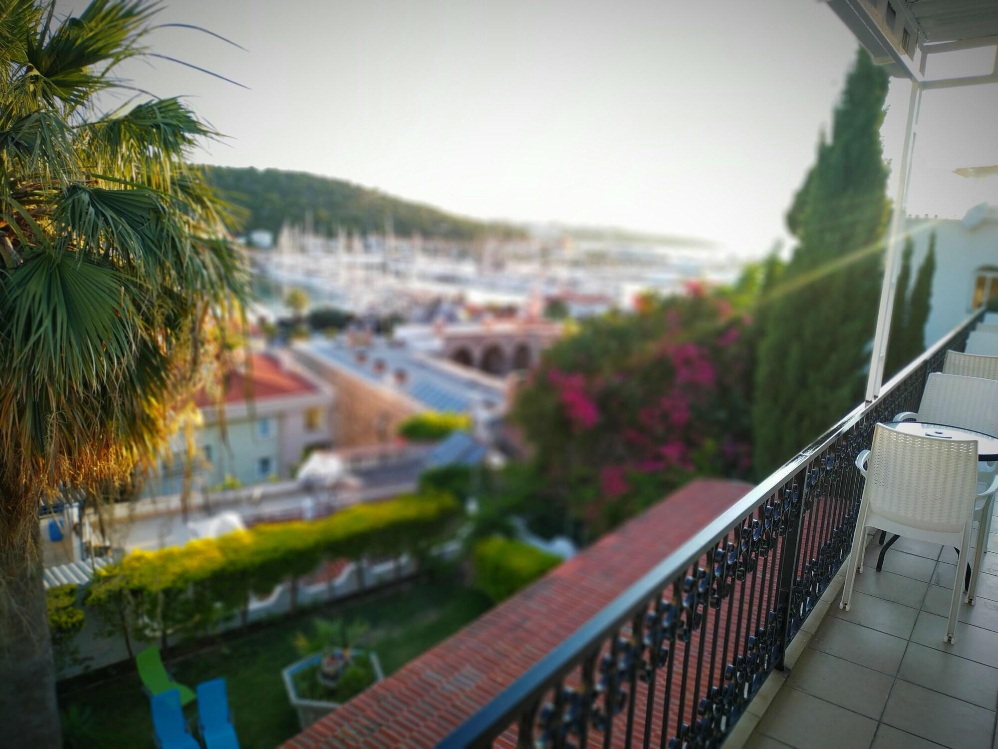 Yalcin Hotel 1/63