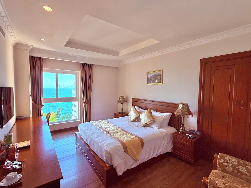 Nha Trang Palace Hotel 33/66