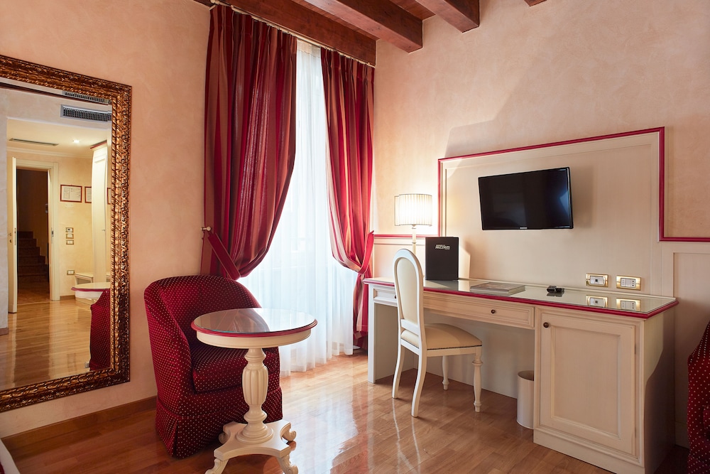 Albergo Mazzanti 46/60