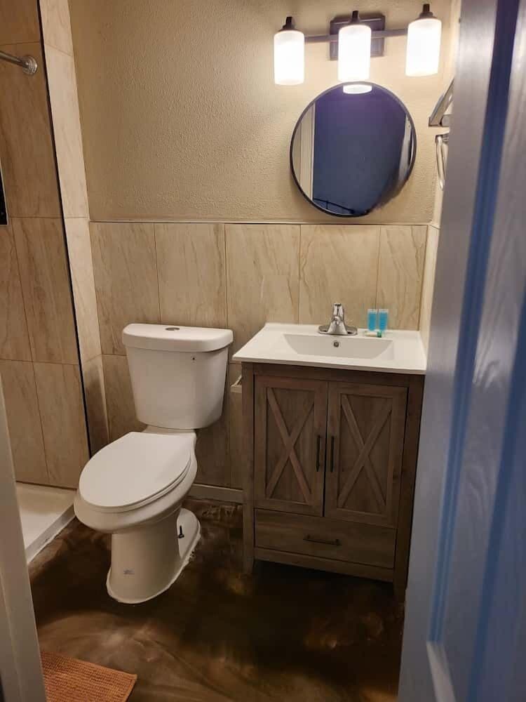 Shamrock Cove Inn 46/50