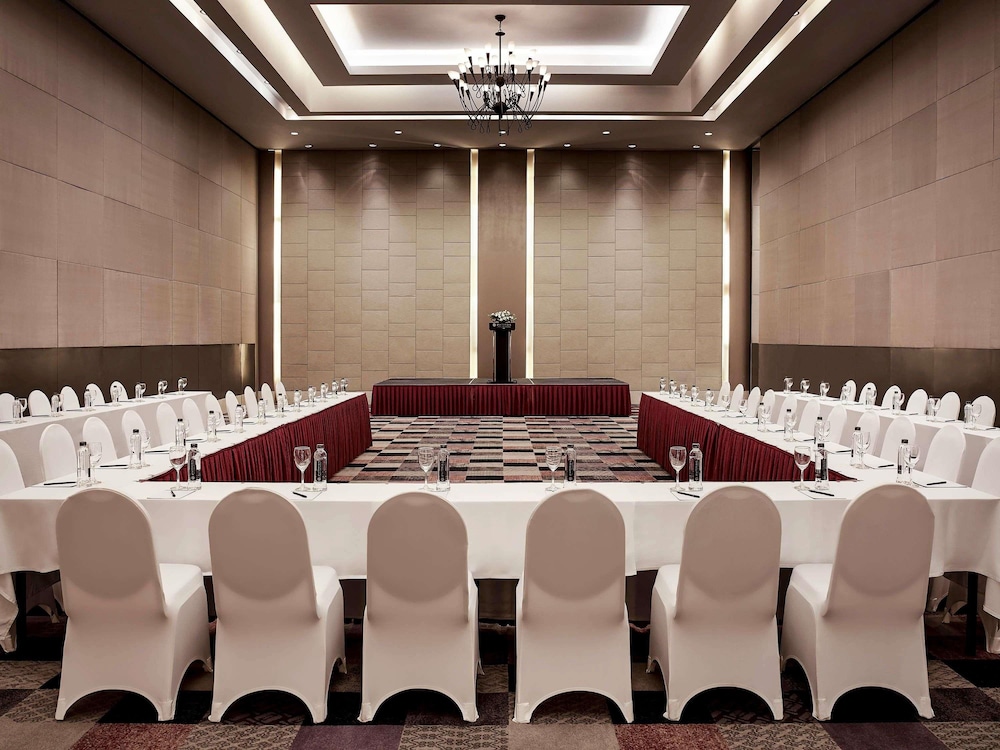 Pullman Hanoi Hotel 63/69