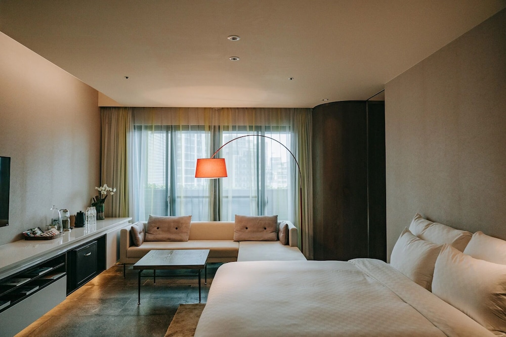FAMILY, QUADRUPLE, MULTIPLE BEDS