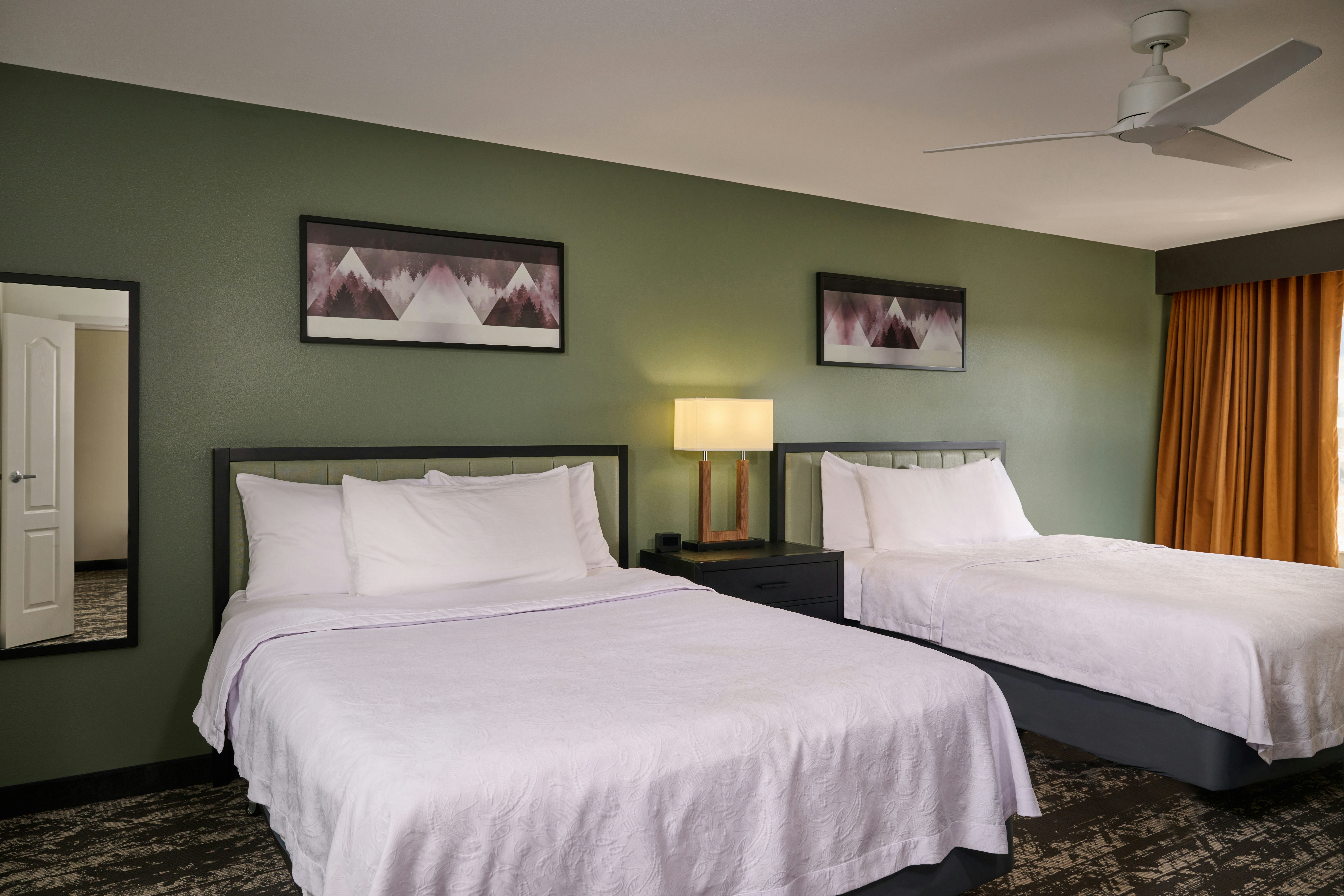 جناح بسريرين كوين لذوي الإعاقة، Homewood Suites By Hilton Anchorage 2/4
