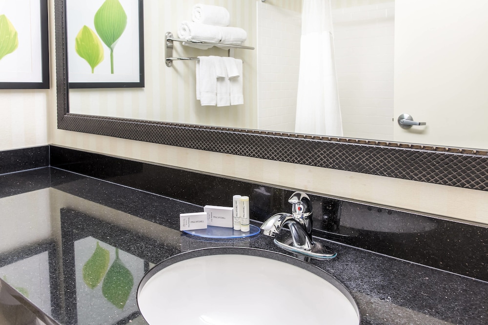 Fairfield Inn Suites By Marriott Minneapolis Burnsville 19/21