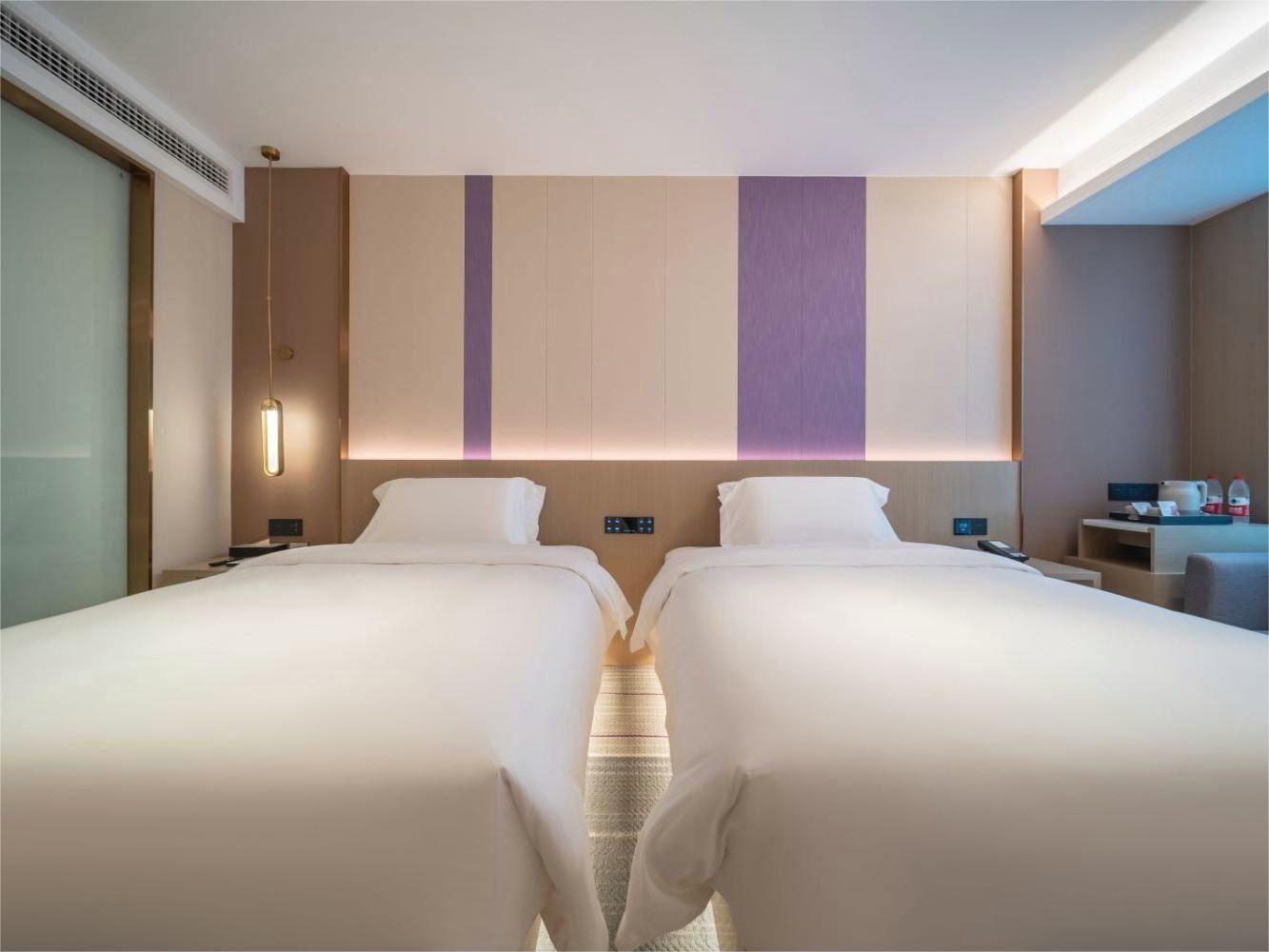 Superior, Twin Beds, with View