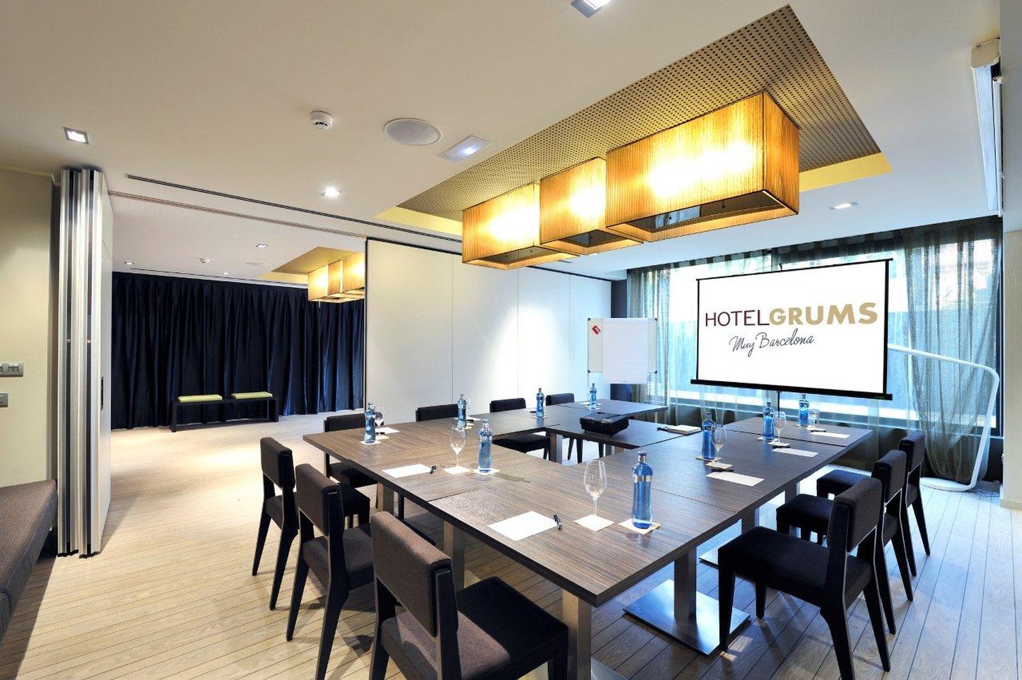 Grums Barcelona Hotel 44/45