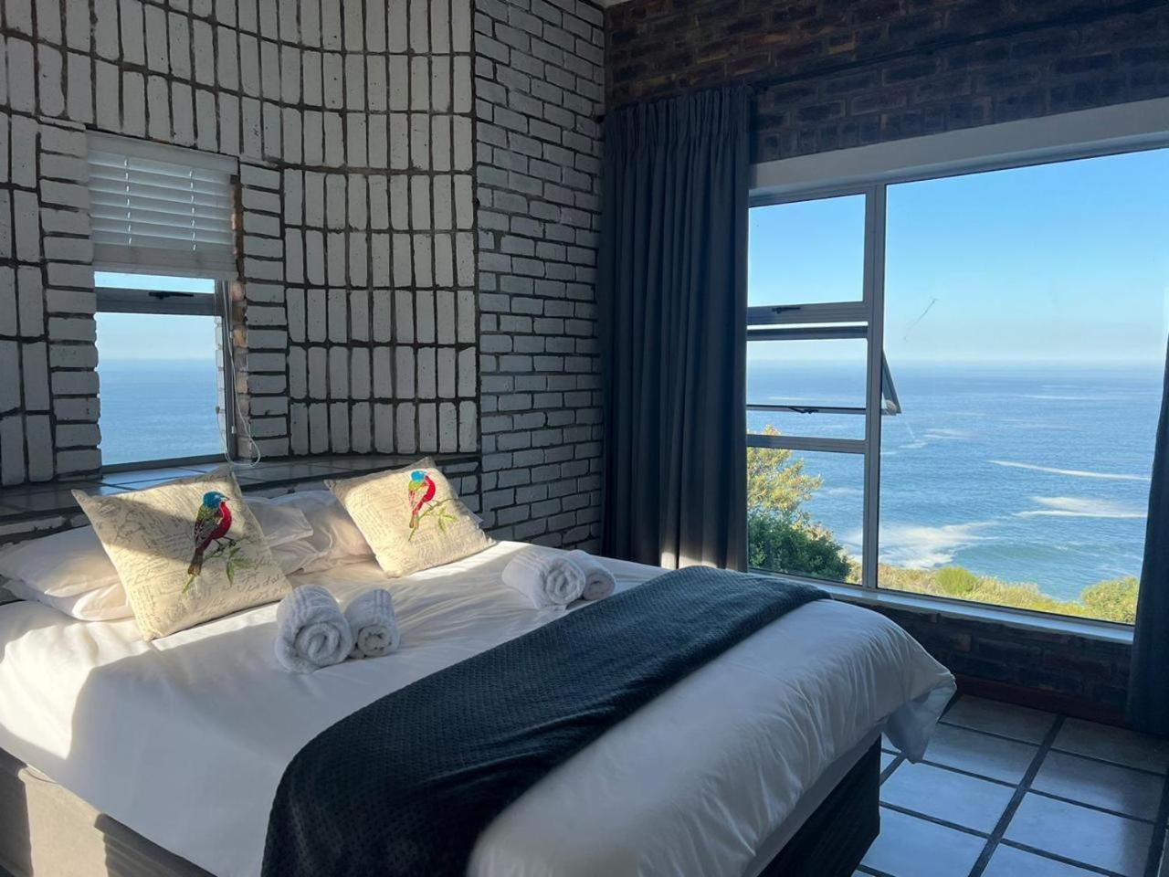 Blue Whale Resort 13/50