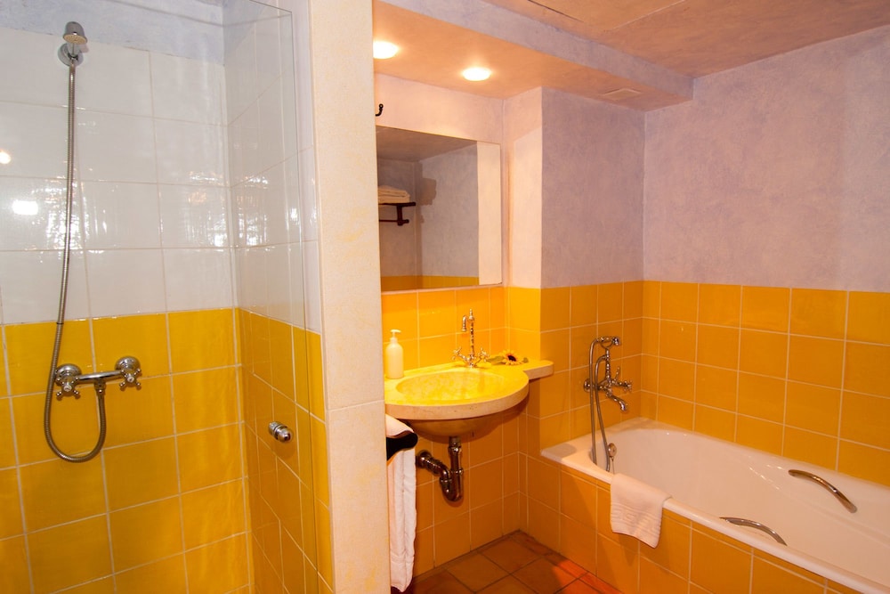 Finca Hotel Ses Cases Noves 47/50