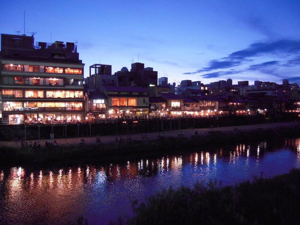 Stay Sakura Kyoto Zen 8/47