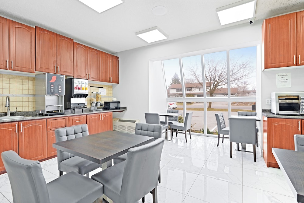 Niagara Lodge Suites 52/68