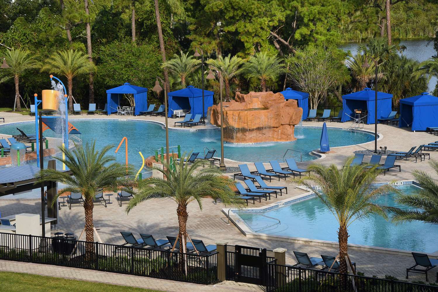 Wyndham Lake Buena Vista Disney Springs Resort Area 33/54