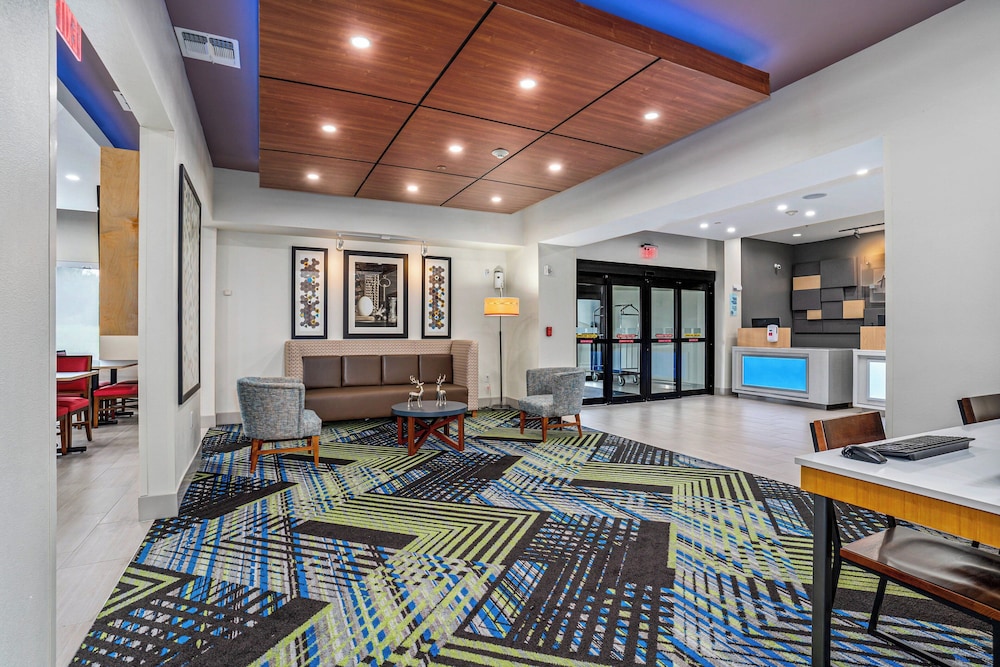 Holiday Inn Express Hotel And Suites Van Buren Ft Smith Area 48/70