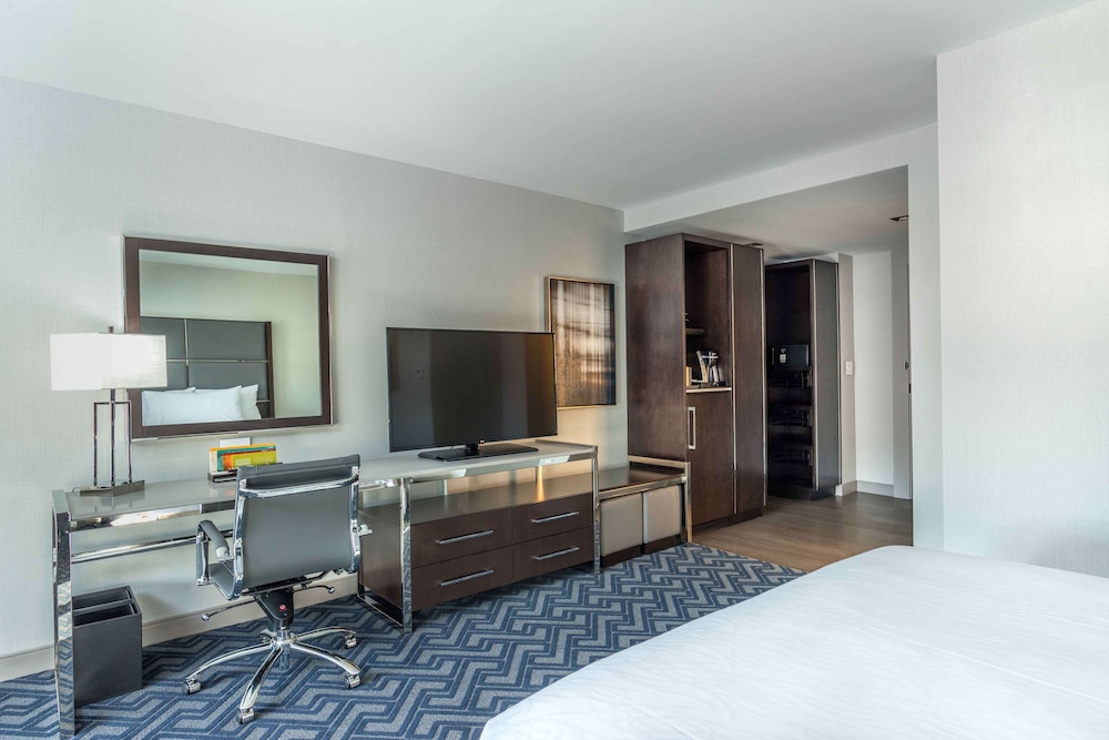 Hilton Garden Inn Foxborough Patriot Place Ma 17/56