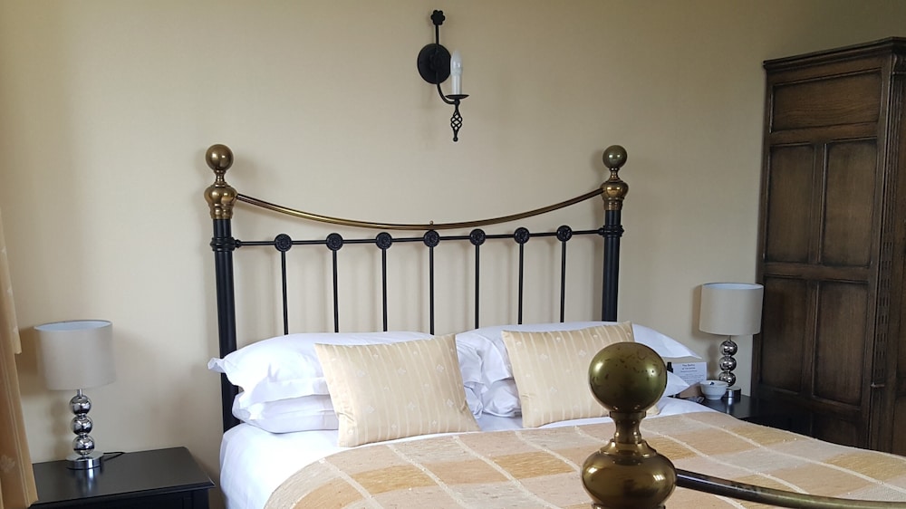The Belfry, Restaurant and Rooms 24/39