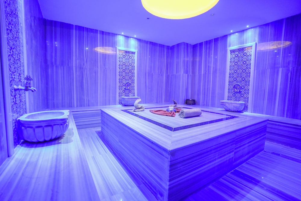 NEW MY WORLD HOTEL 27/50