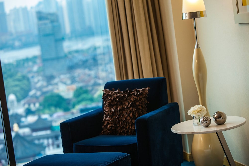 Renaissance Shanghai Yu Garden Hotel 20/30