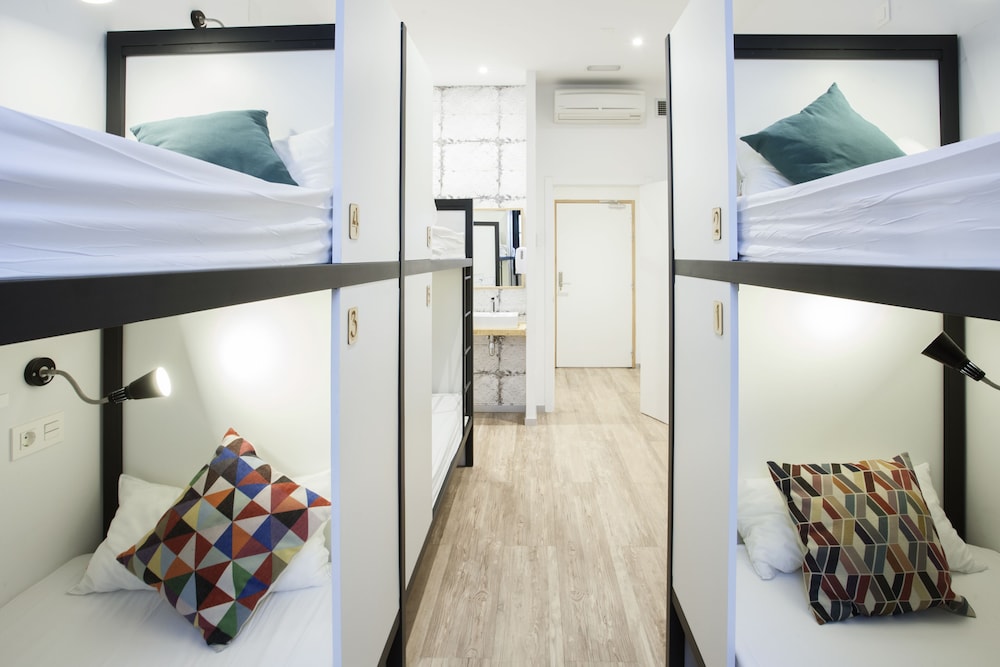 Koba Hostel 58/75
