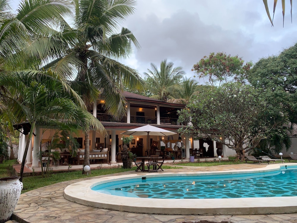 Kenyan House Boutique Hotel 27/36