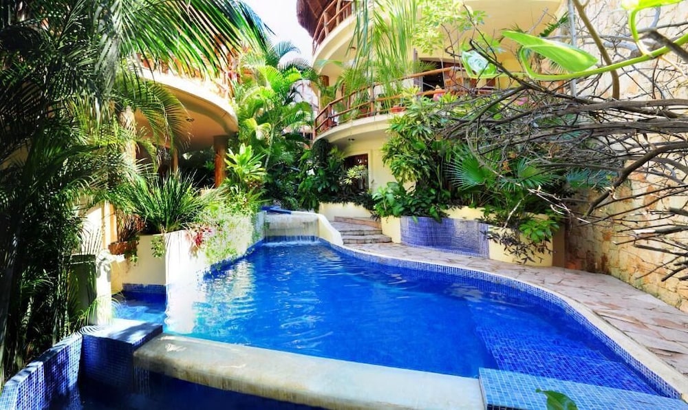 Villas Sacbe Condo Hotel 44/49