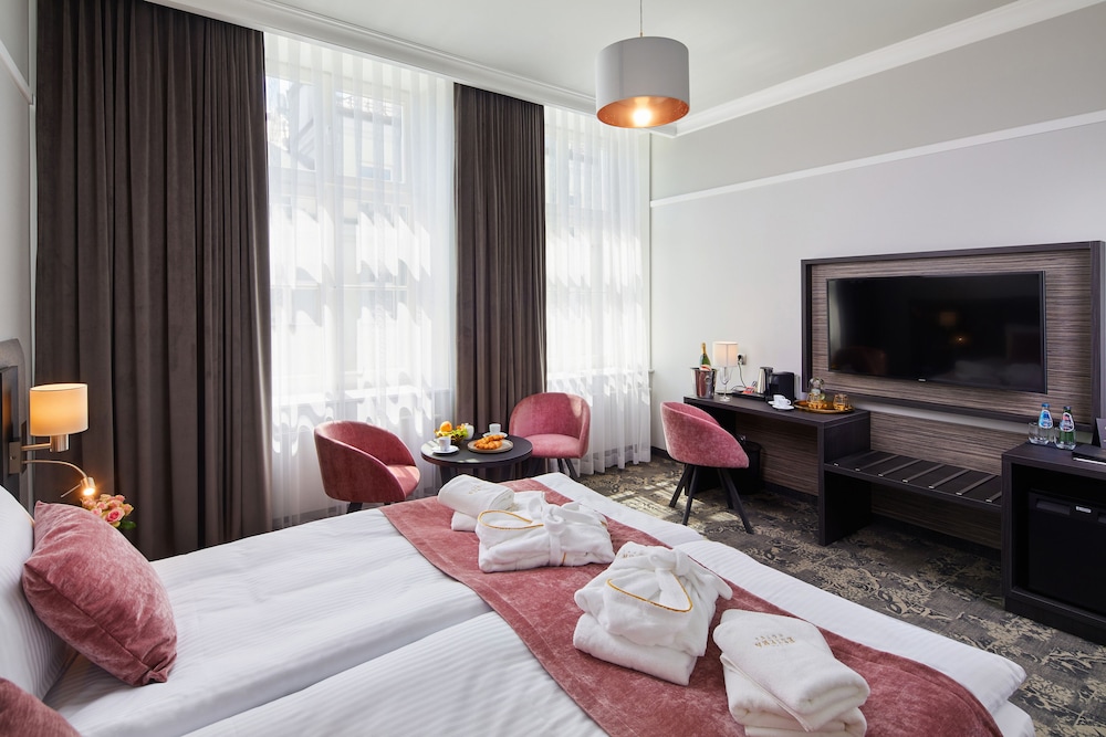 Hotel Estera 26/62