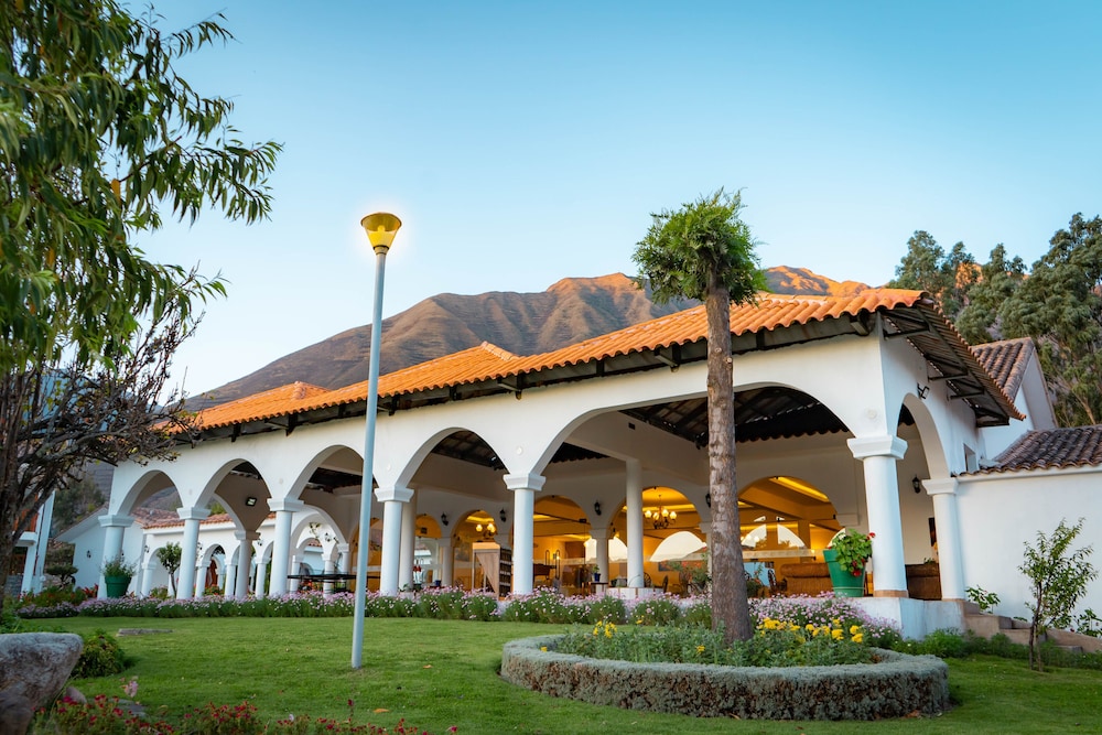 Agustos Urubamba Hotel 3/49