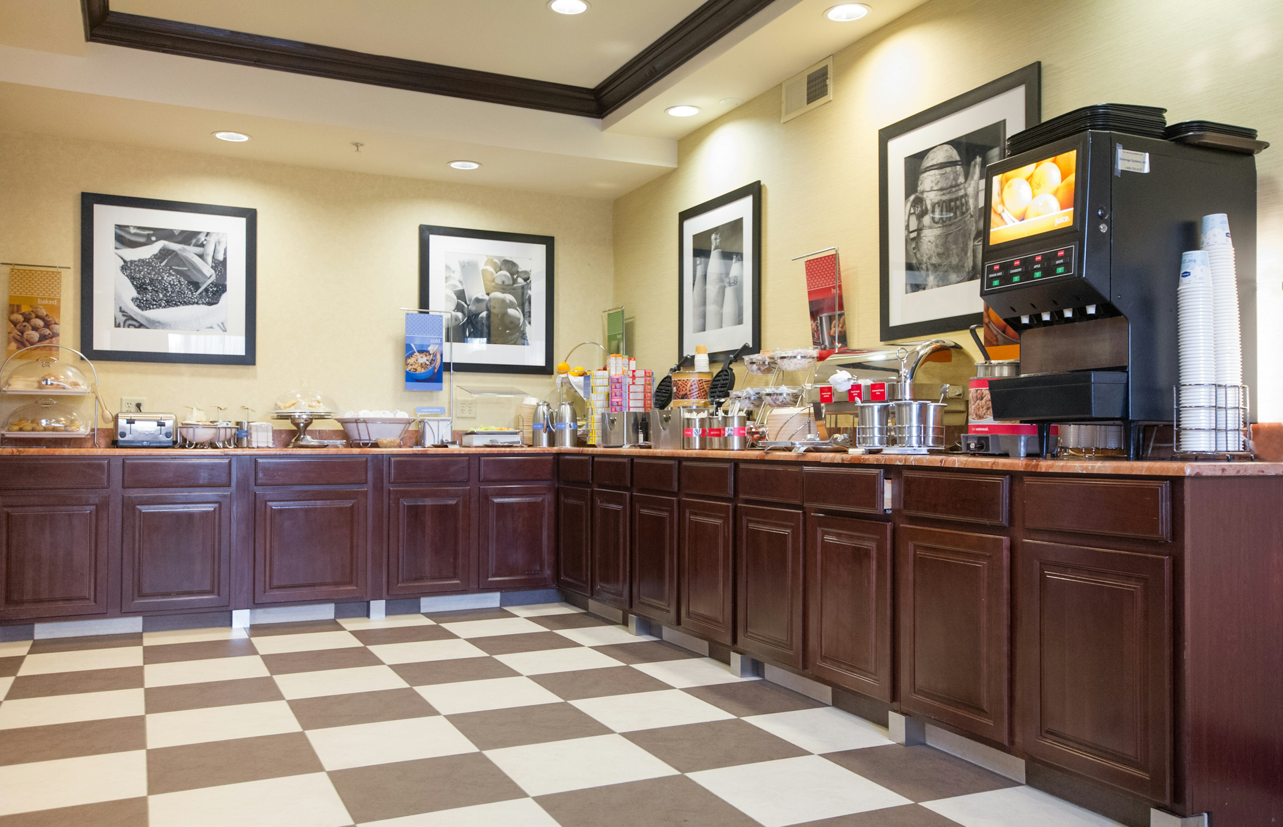 Hampton Inn Brattleboro 7/44