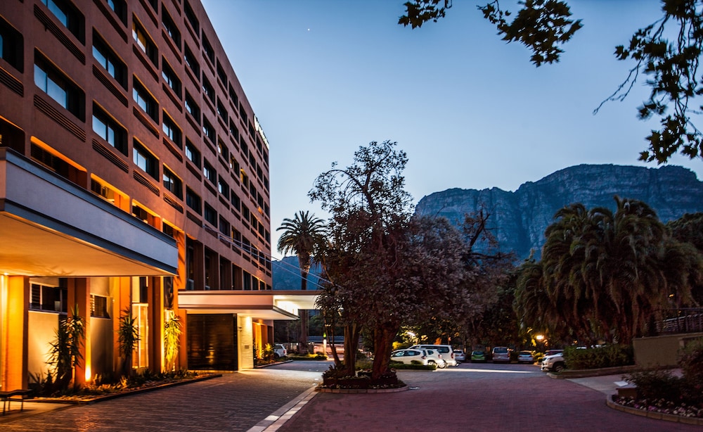 Southern Sun Newlands 38/41