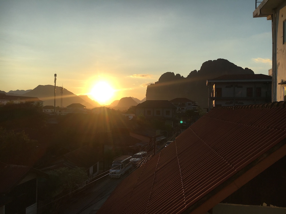 Vang Vieng Rock Backpacker Hostel 44/48
