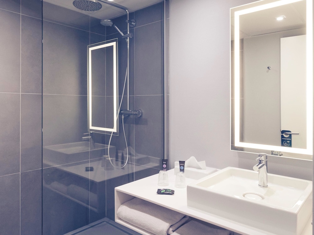 NOVOTEL BOURGES 48/49