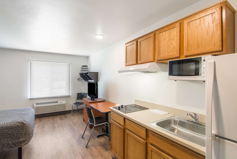 Extended Stay America Select Suites Fort Walton Beach 35/50