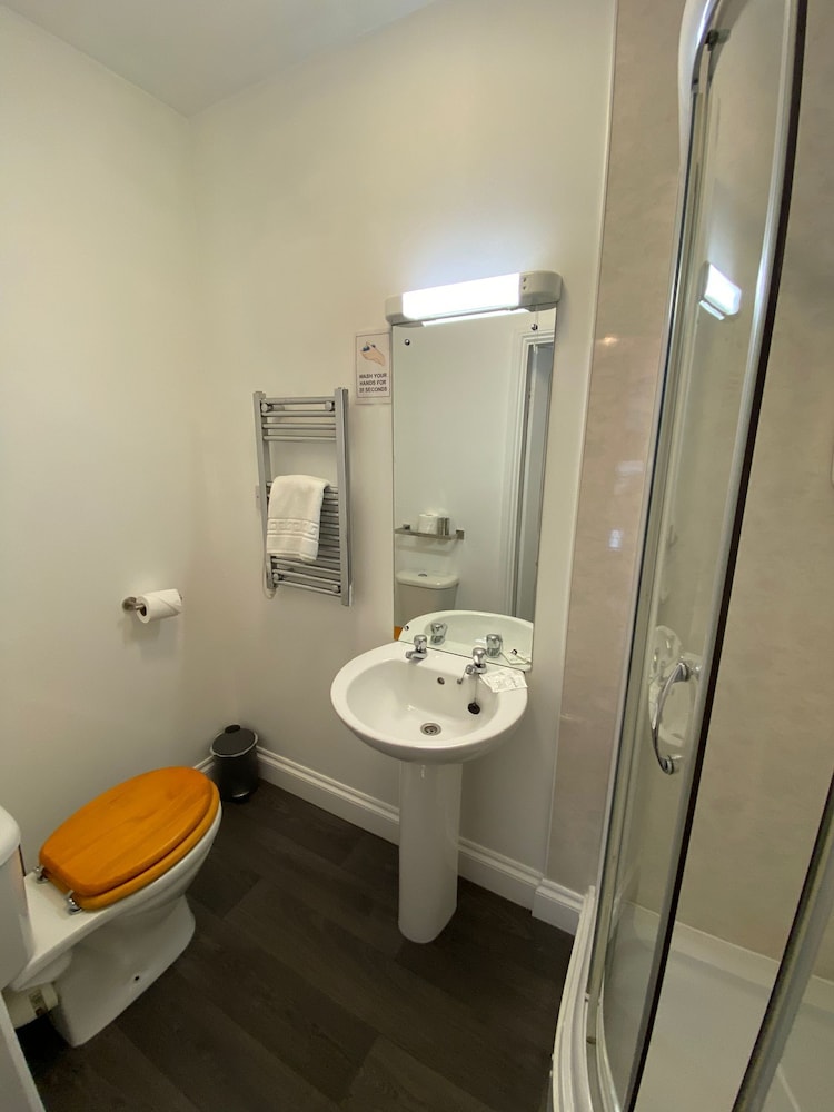 Ambleside Central - Guest House 41/45