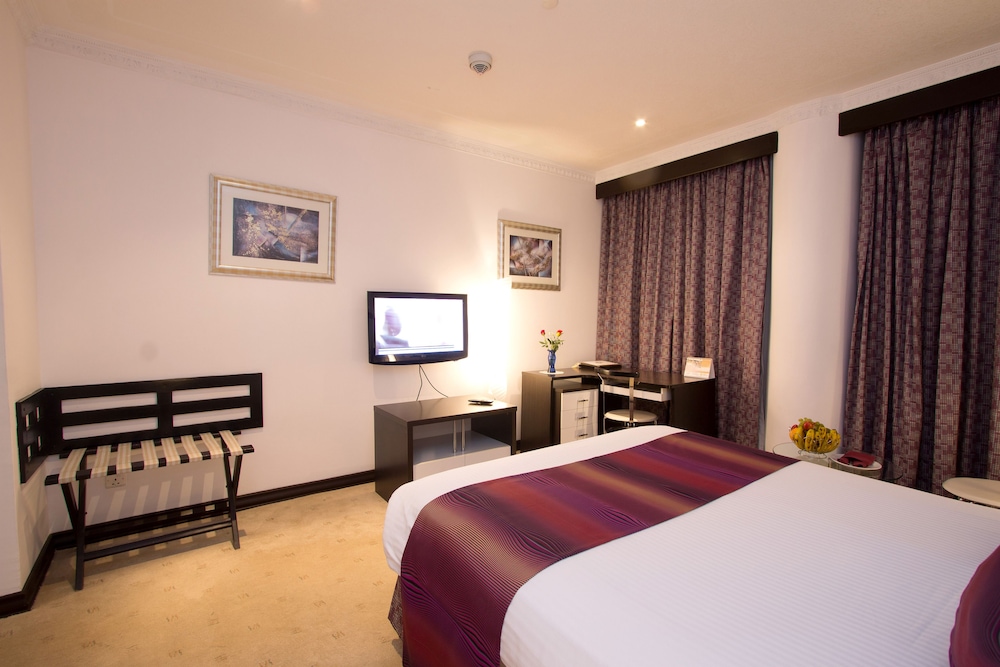 Panari Hotel 18/72