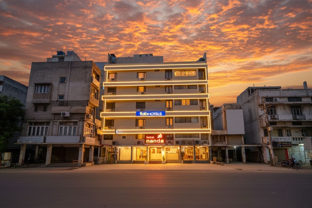 Oyo Rooms Ludhiana Railway Station Clock Tower 2/50