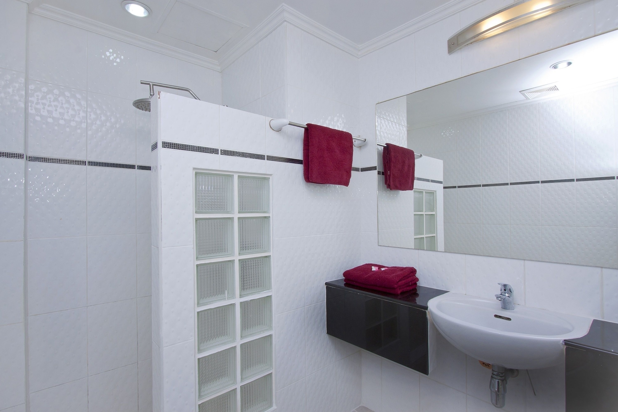 2 BEDROOMS, APARTMENT