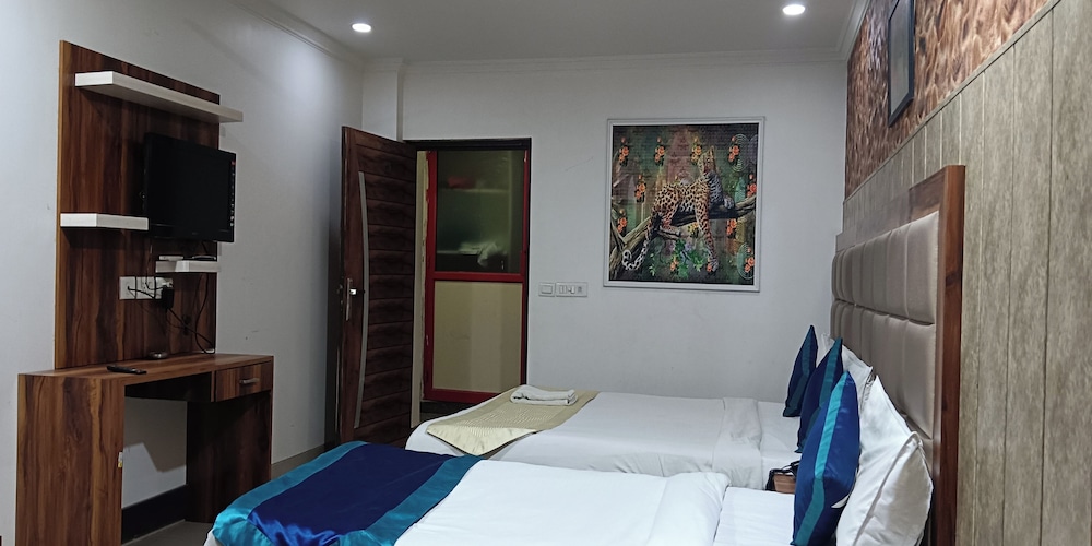 Hotel The RTS, New Delhi 18/50