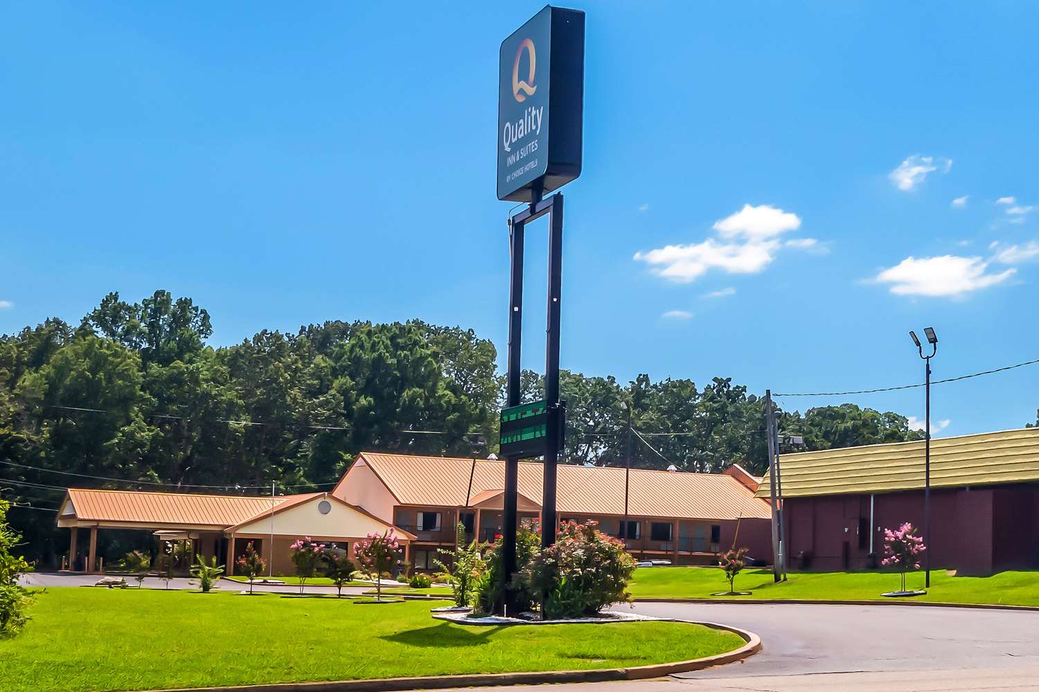 Quality Inn and Suites Corinth West 2/26
