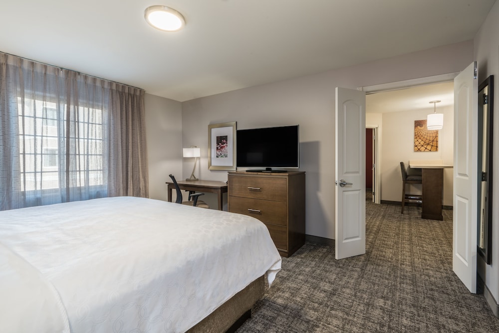 Staybridge Suites Anchorage 21/76