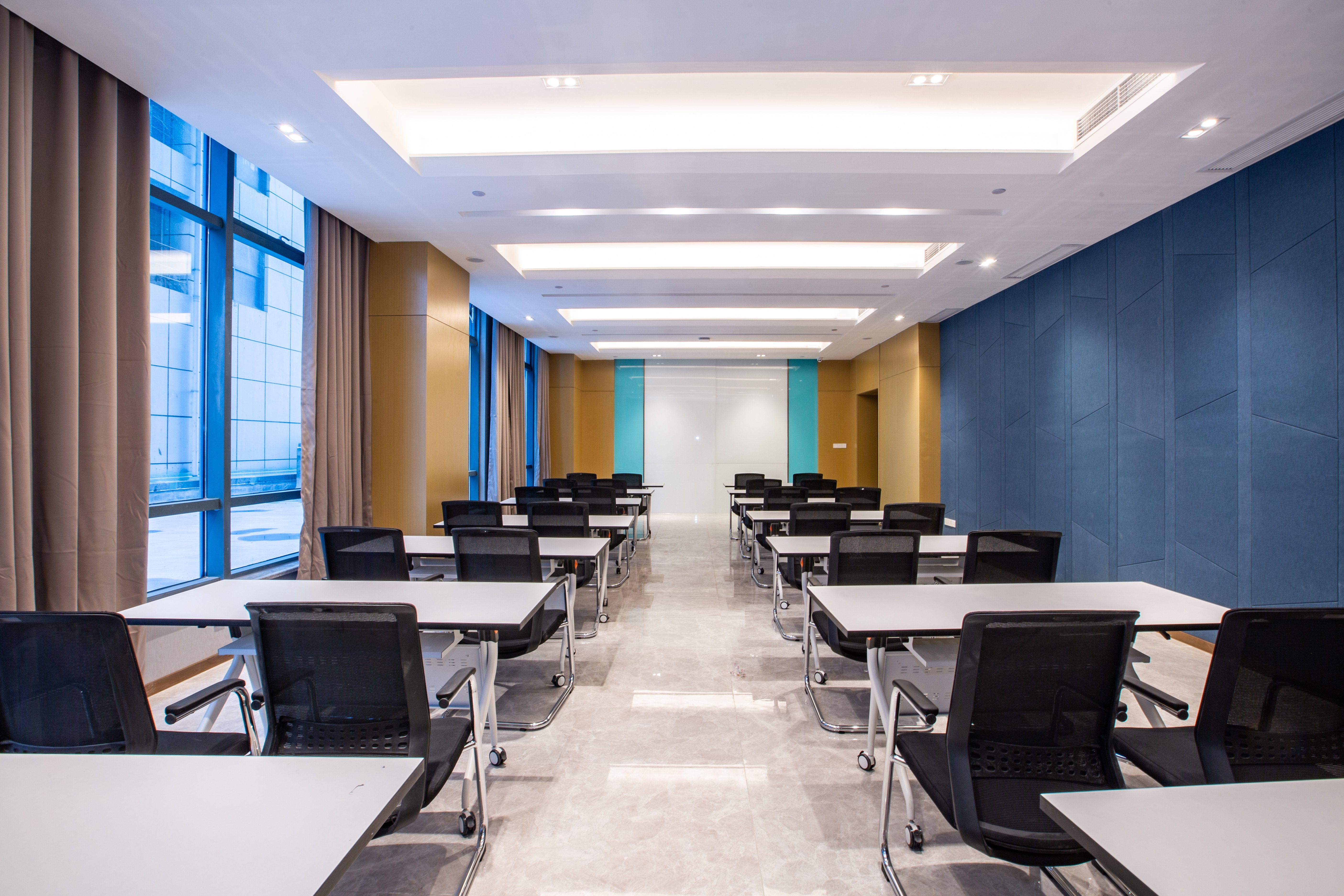 Holiday Inn Express Changzhou Xinbei 44/50