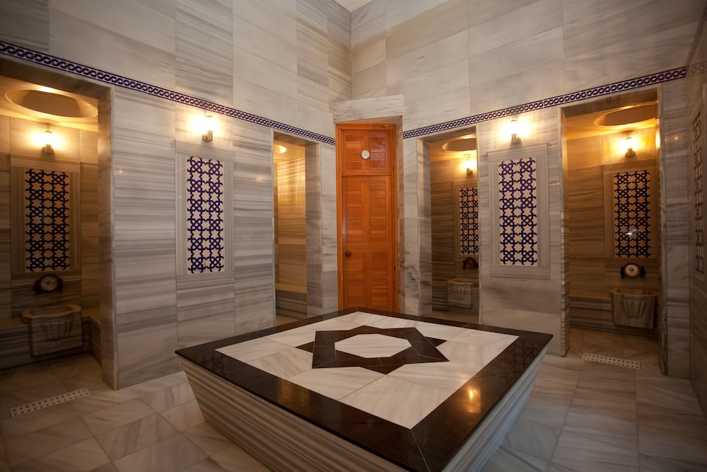 Limak Lara De Luxe Hotel and Resort 40/81