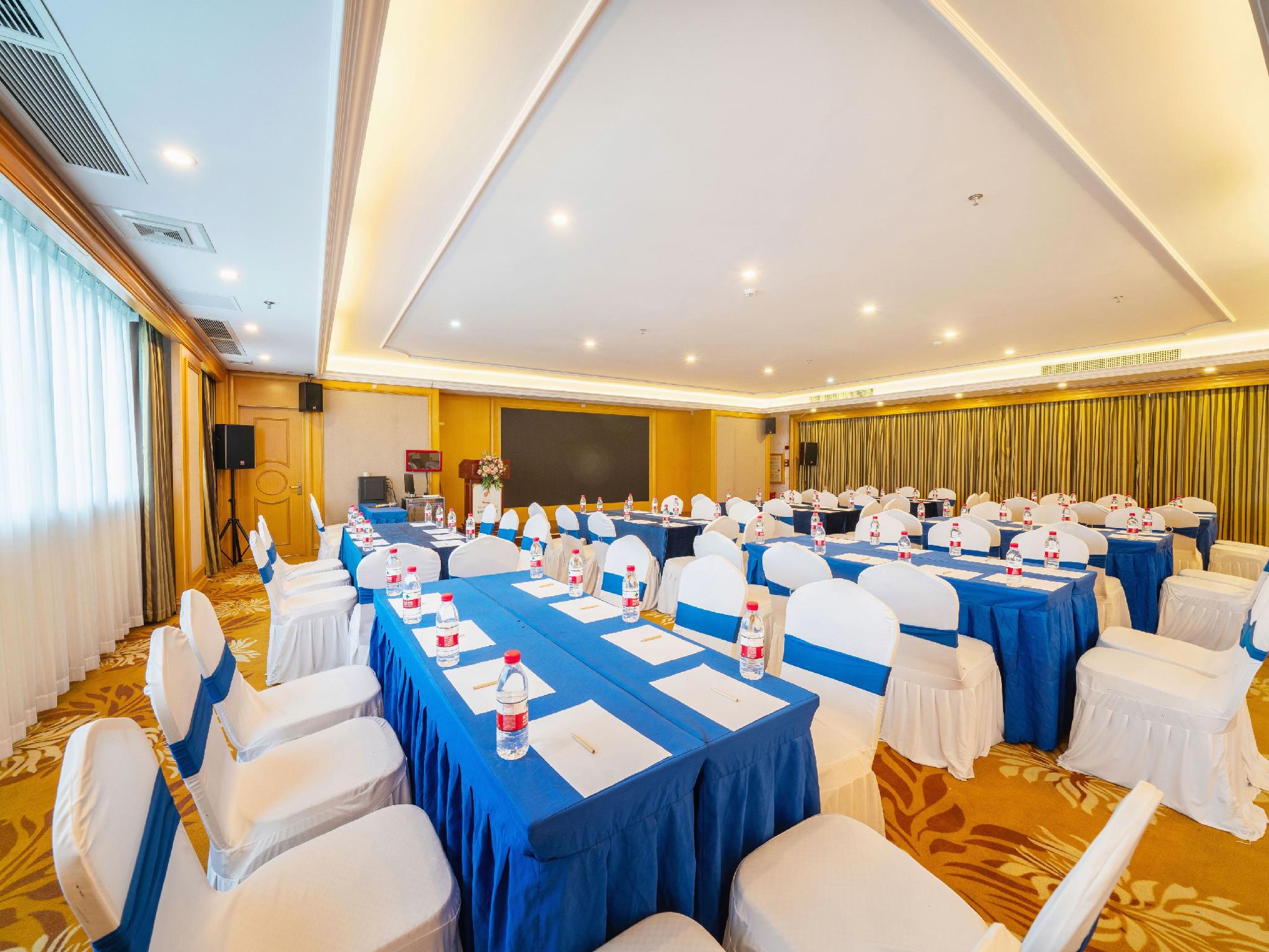 Venus International Hotel (Dongguan Songshan Lake Huawei University Store) 35/38
