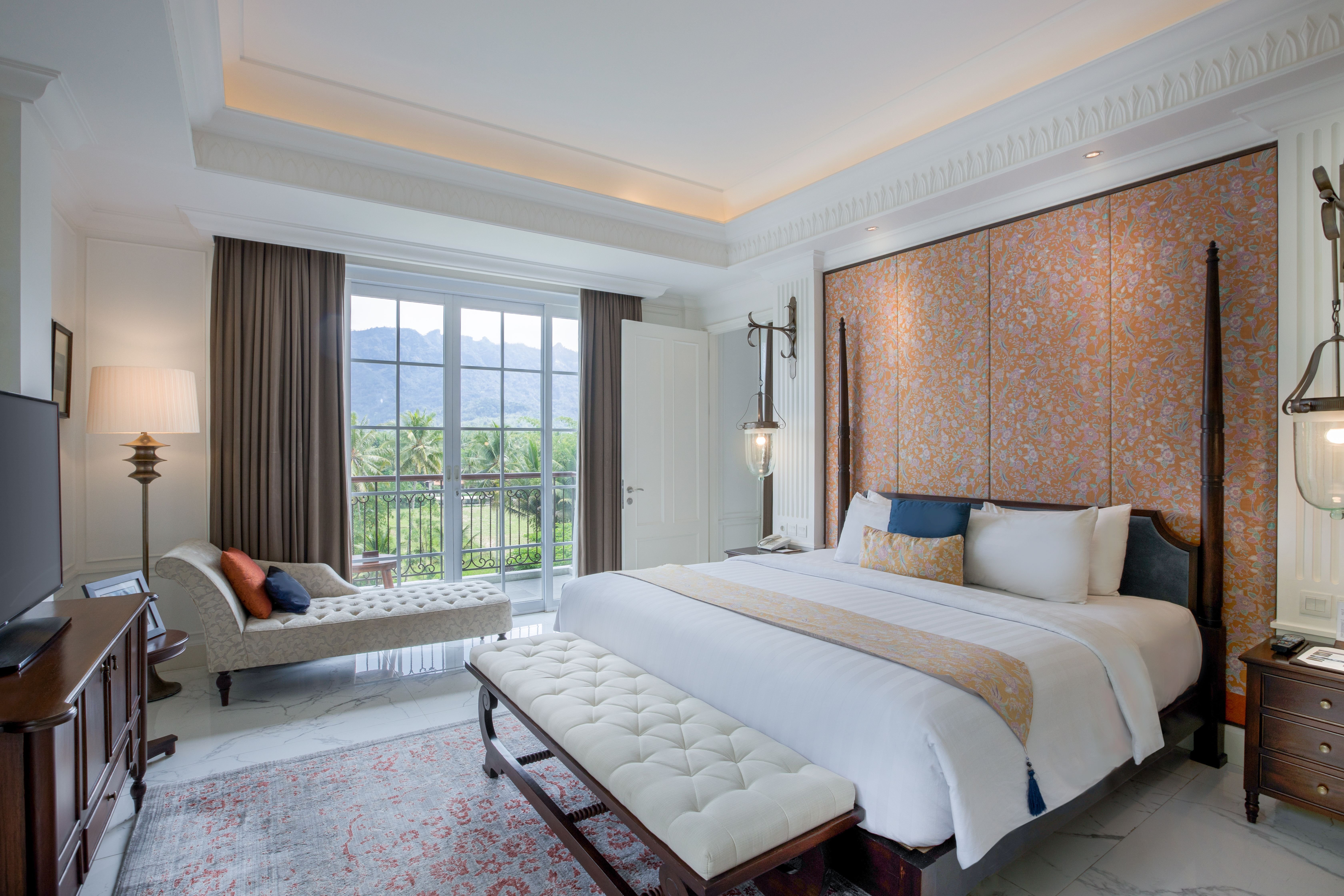 Founders Suite