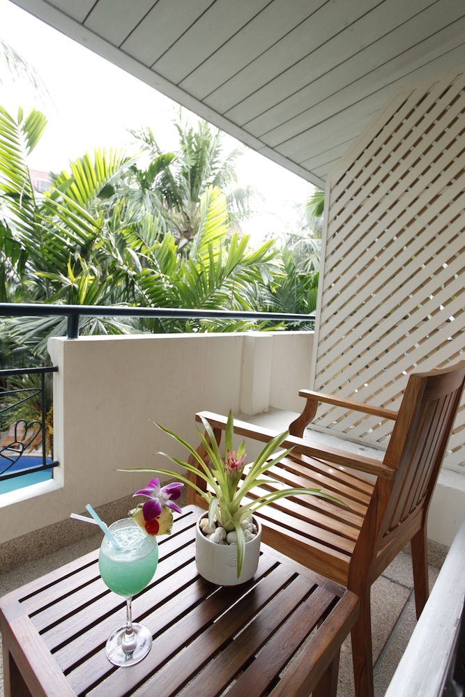 The Viridian Resort 42/62