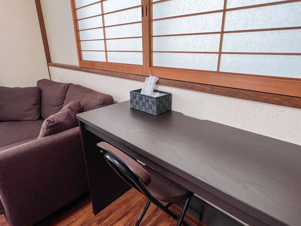 Hondori Inn 48/60