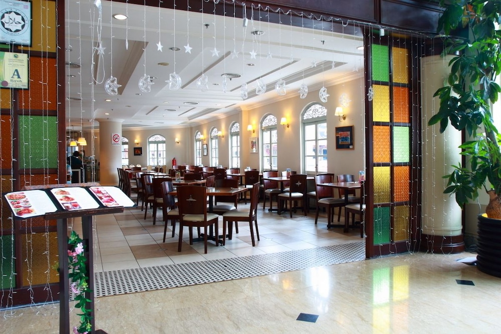 GRAND KAMPAR HOTEL 48/56