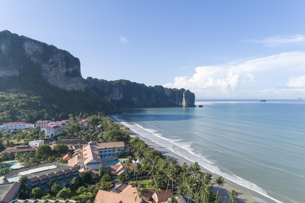 Avani Ao Nang Cliff Krabi Resort 72/75