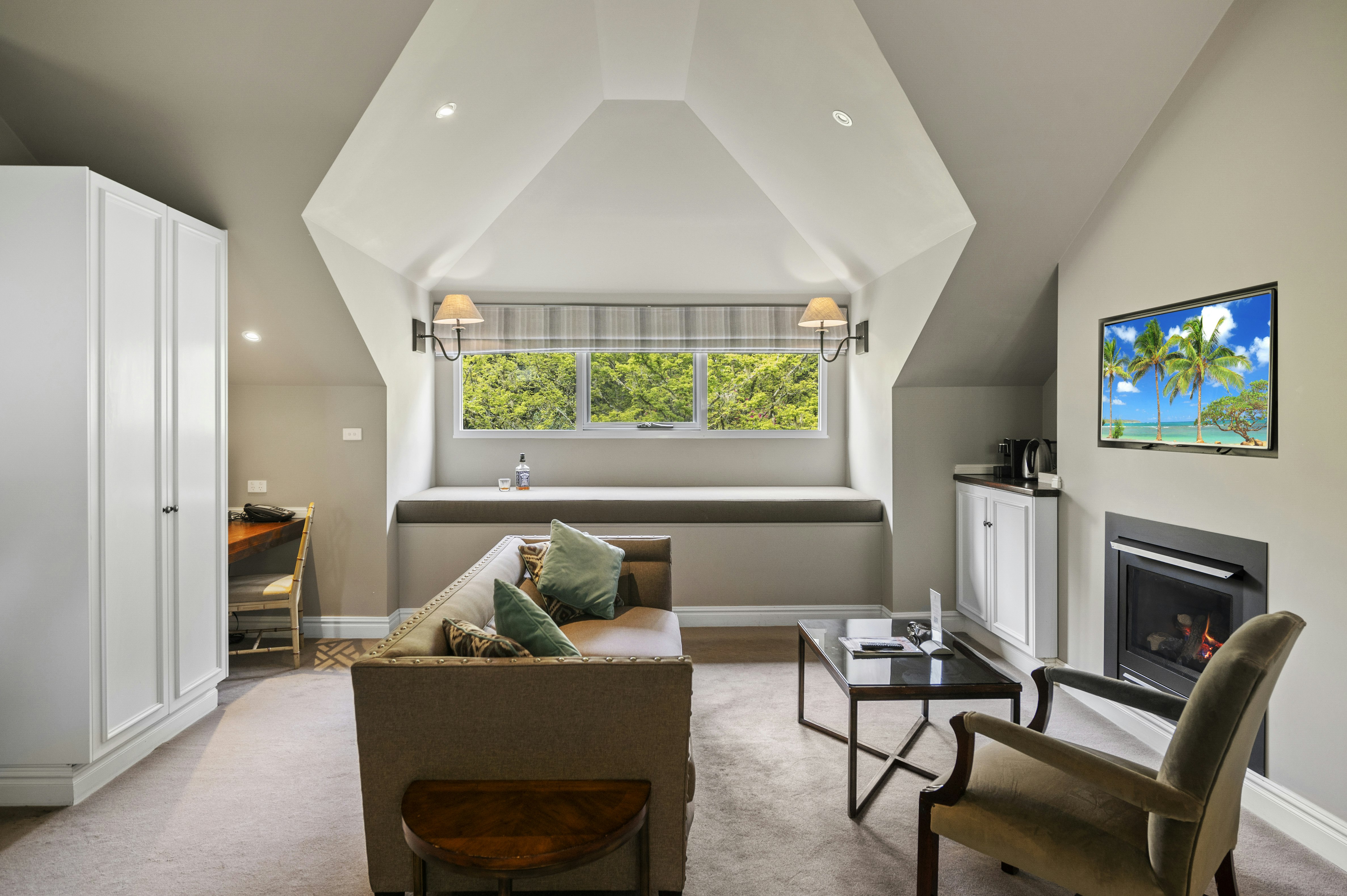 Parklands Country Gardens and Lodges 35/66
