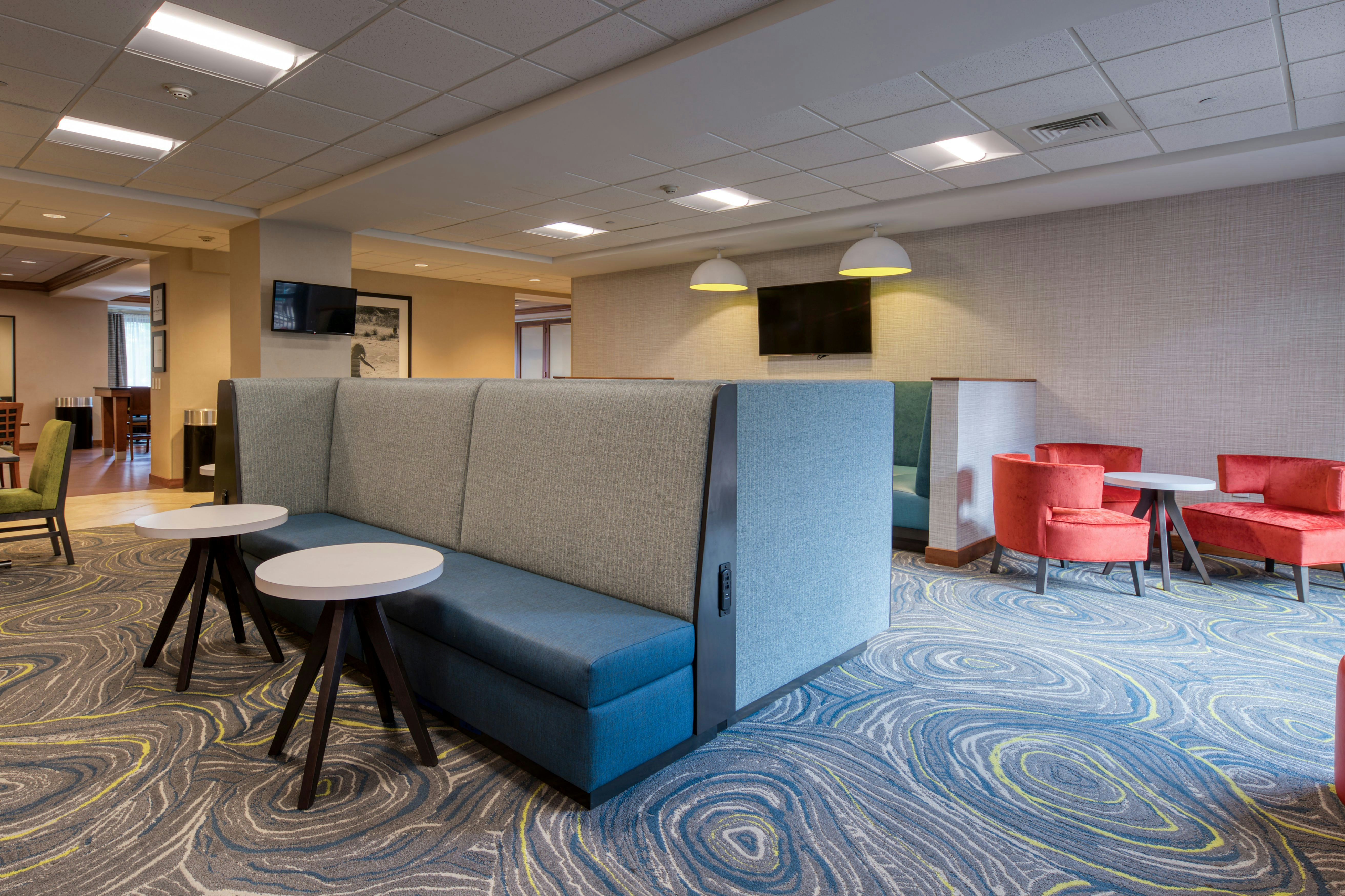 Hampton Inn Wilmington - University Area/Smith Creek Station 11/72